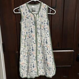 aden + anais Green Trim Dino Sleeveless Sleep sack. Sz:L